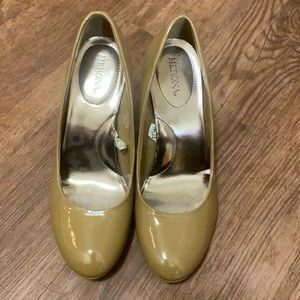 Nude Heels (gently used)